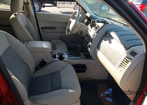 2008 Ford Escape Xlt from USA, damaged, VIN 1FMCU03Z88KA06183